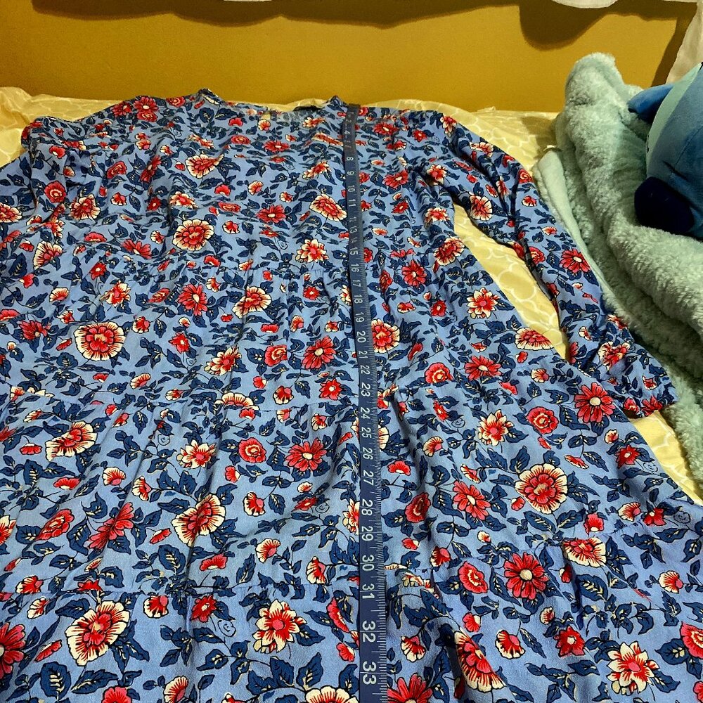Very Pretty Loft Dress Size Small